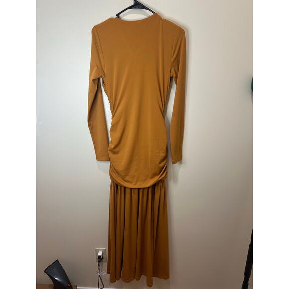 Significant Other NWT Avah Maxi Dress Sz 8 US in Turmeric Women’s Cut Out - Picture 6 of 9